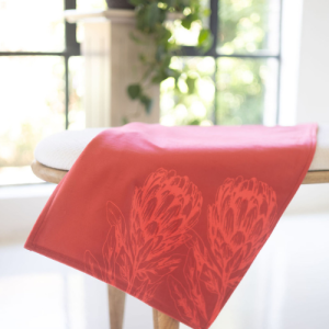 Velvet Protea Runner – Red